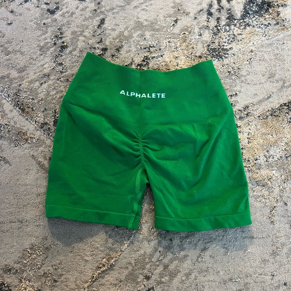Alphalete Pants - Alphalete amplify shorts emerald green